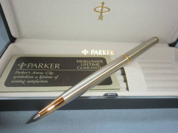 Parker パーカー ボールペン シルバーｘゴールド コンビボディ パーカー 売買されたオークション情報 Yahooの商品情報をアーカイブ公開 オークファン Aucfan Com
