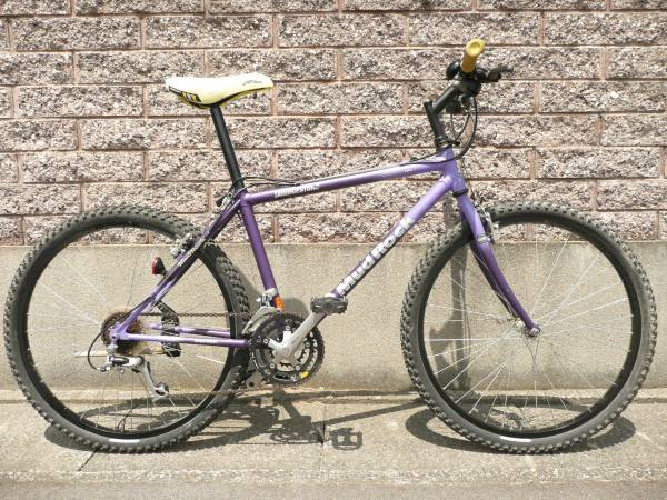 送料無料◾️90s OLD MTB フレーム ブリヂストン マッドロック 自転車 ブリヂストンMTB【マッドロック】アルミ/シマノコンポ/ARAYA(Sサイズ