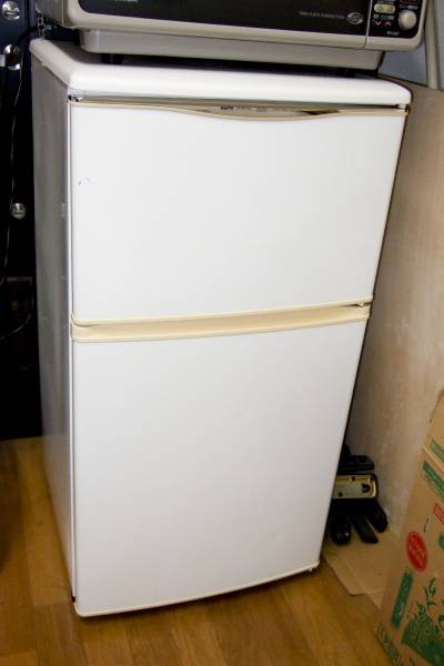 サンヨー 2ドア電気冷蔵庫 SANYO TUTU SR-9DF(W)(100リットル未満