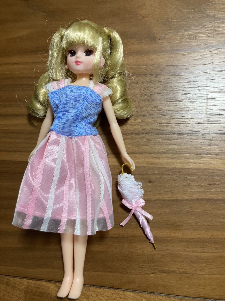 ドール用のピンクの可愛い傘バービーちゃん リカちゃん お人形さん用 洋服 売買されたオークション情報 Yahooの商品情報をアーカイブ公開 オークファン Aucfan Com ドール用のピンクの可愛い傘バービーちゃん リカちゃん お人形さん用 洋服 売買されたオークション情報 Yahooの商品情報をアーカイブ公開 オークファン Aucfan Com