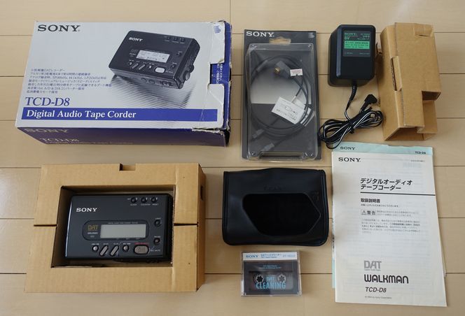 SONY DAT WALKMAN TCD-D8 ジャンク品（SONY DATウォークマン TCD-D7 