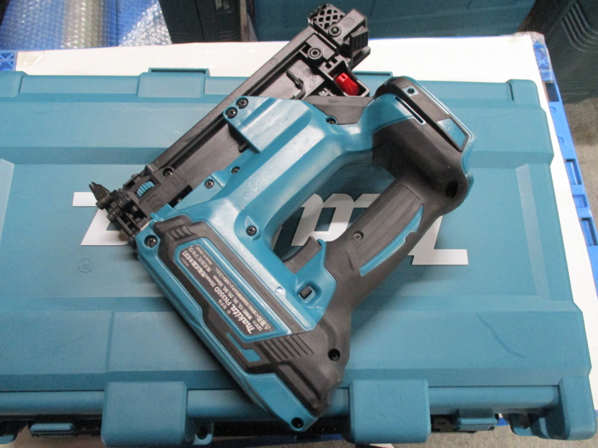 1円～(^^)/中古動作品 マキタ 35mm充電式面木釘打 FN350DZK(本体+ 