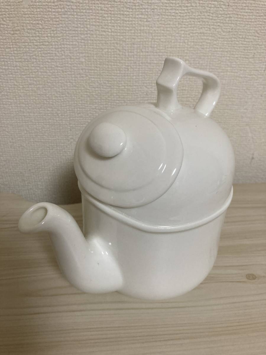 花器大倉陶園 呉須唐草紋様 花器 花器大倉陶園 呉須唐草紋様 花器