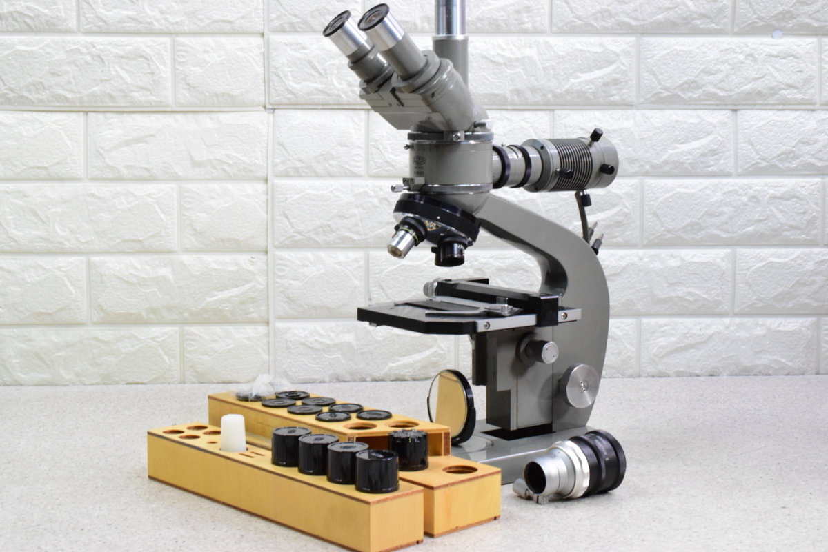 ●-1022　【現状渡し品】　OLYMPUS　オリンパス　金属顕微鏡　MF-TP型　1971年製　付属品　箱　保証書付き