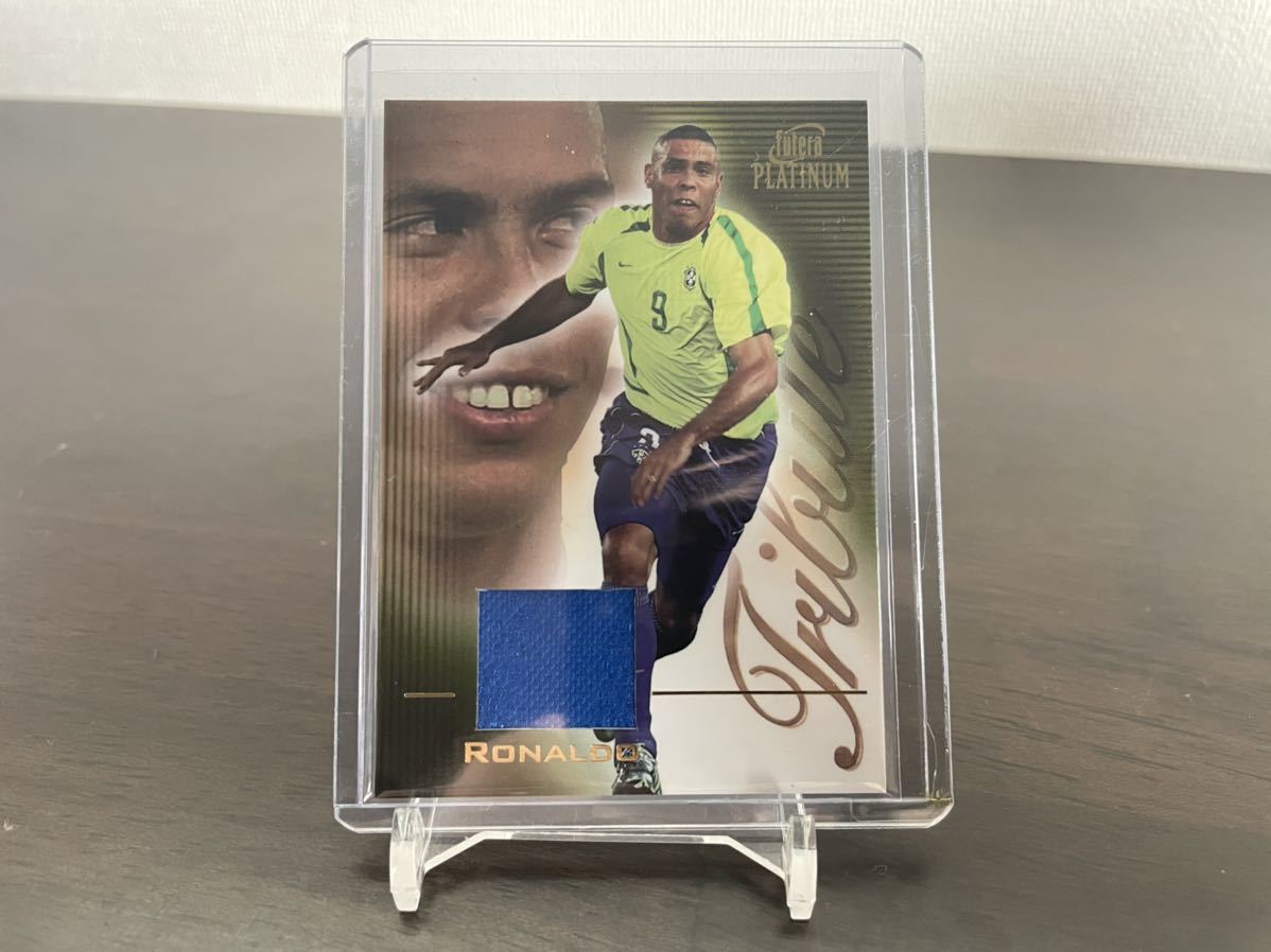 - Adriano Stickers FW Class (XL) 2005 Panini Calcio Soccer Adriano 2003 Futera Ronaldo 2007 Futera Roberto Carlos 2008 Futera Kaka Ronaldinho Jersey Memorabilia