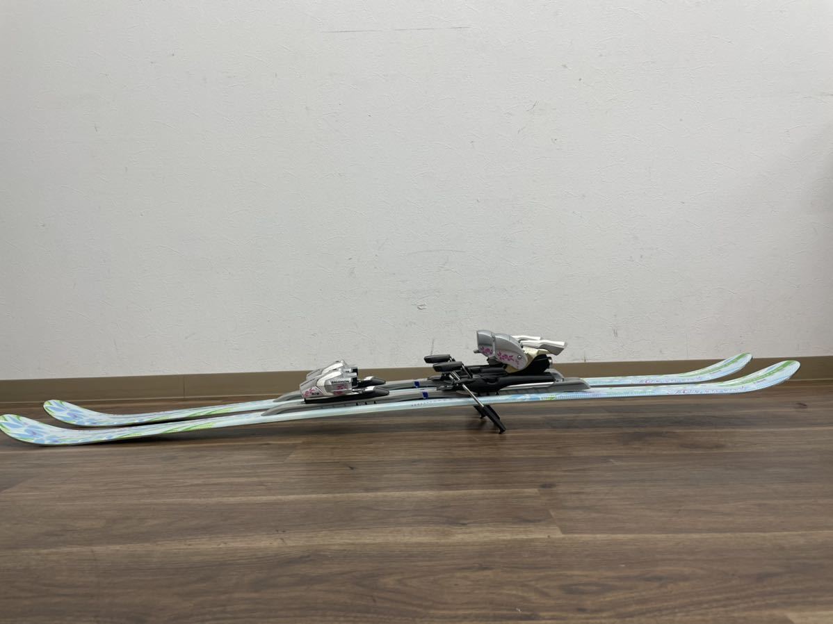 ツインチップ サロモンスキー板 141cm スキー板 特徴：ツインチップ