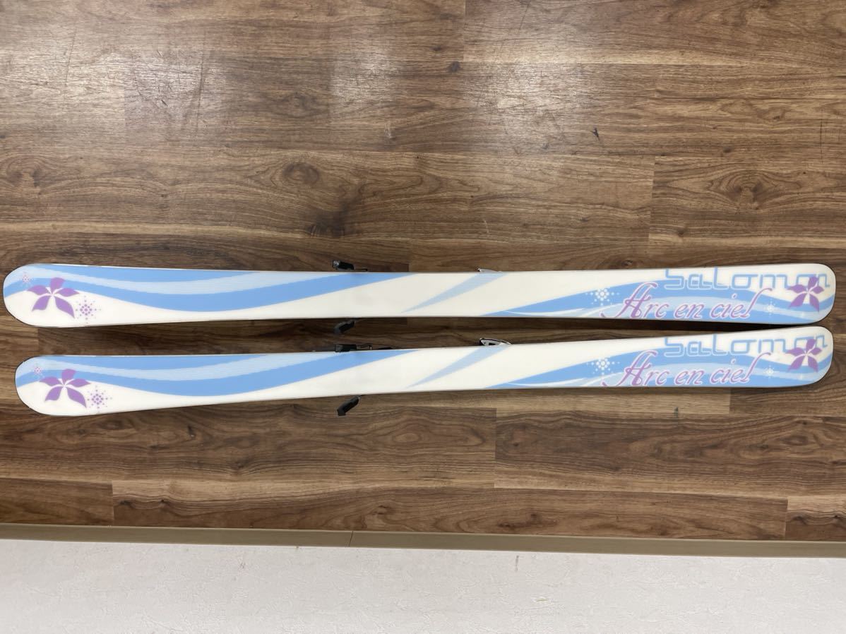 ツインチップ サロモンスキー板 141cm スキー板 特徴：ツインチップ