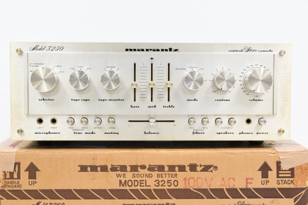 希少動作品Marantz マランツ MODEL 3250 プコントロールアンプ 希少