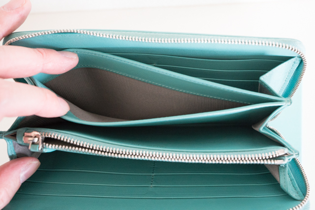 Tiffany Co ティファニー ラウンドファスナー 長財布 ミントカラー メンズ レディース 女性用財布 売買されたオークション情報 Yahooの商品情報をアーカイブ公開 オークファン Aucfan Com