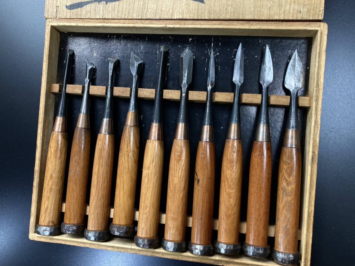 【兎】本職用！鑿　彫刻鑿　10本　助春　在銘（職人彫刻刀丸鑿匠宮大工DIY/棟梁/大工道具/鉋/のみ)_2