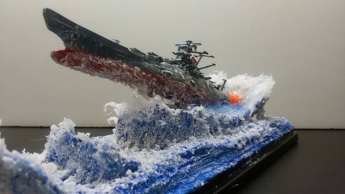 バンダイ.メカコレシリーズ.宇宙戦艦ヤマト2202 海上ジオラマの完成品 (ケース付き）M-01