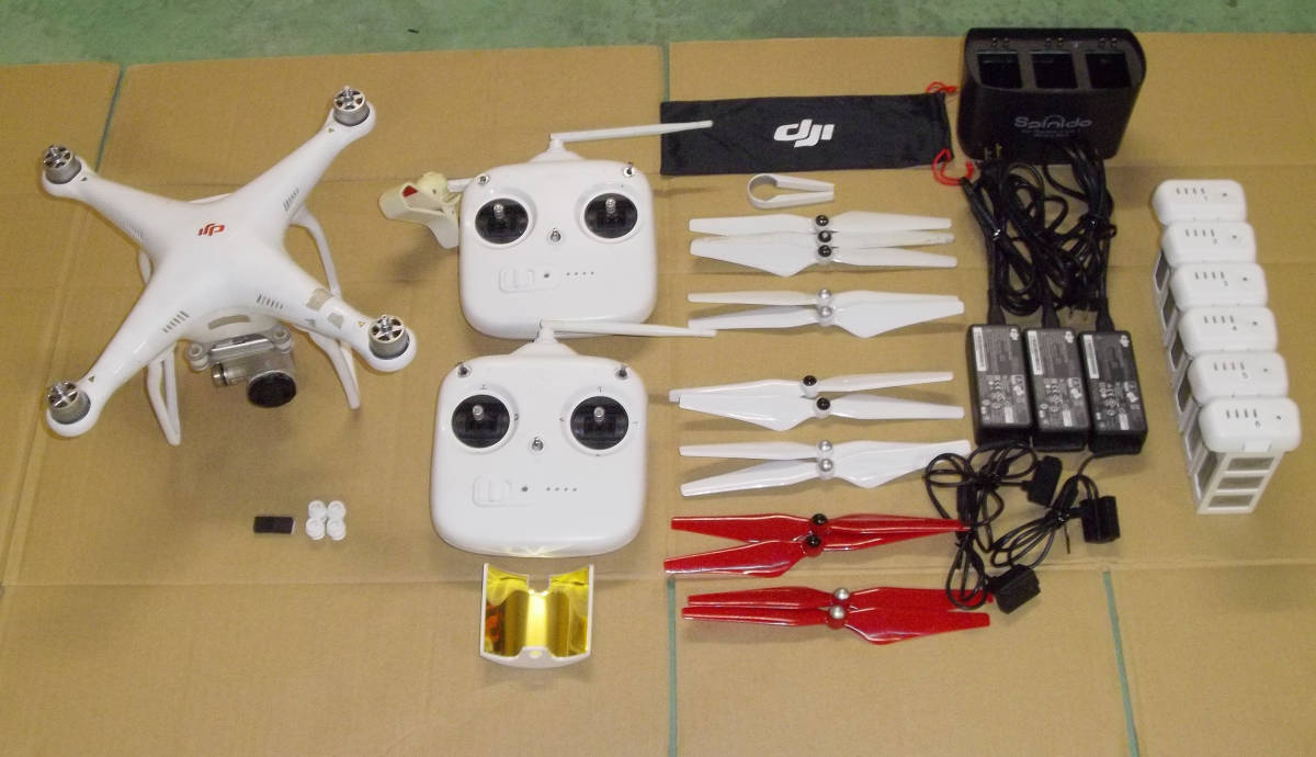 ジャンク】DJI Phantom 3 Standard バッテリー6本付き他付属品多数