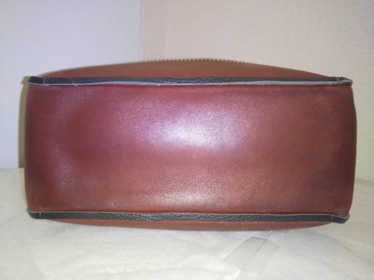コーチ COACH 長財布 メンズ 財布 国内正規品83%OFF◆コーチCOACH◆ブレストポケットウォレットクロスグレインレザー二つ折長財布サイフ皮革◆紺ネイビーF定価:55,000円 【未使用】COACH コーチ　本革 牛革 最上級皮革フルグレインレザー ハンドバッグ 内側３箇所別収納 耐久性抜群 鞄◆高さ28cm横26cmマチ12cm