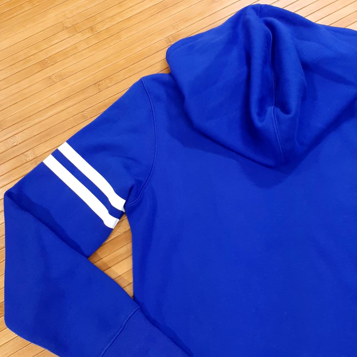 C8 ユニクロ ディズニー ボアスウェット ワンピース 長袖パーカートレーナーワンピース ミニ丈 ブルー青色 レディースｌサイズ 女性用 売買されたオークション情報 Yahooの商品情報をアーカイブ公開 オークファン Aucfan Com