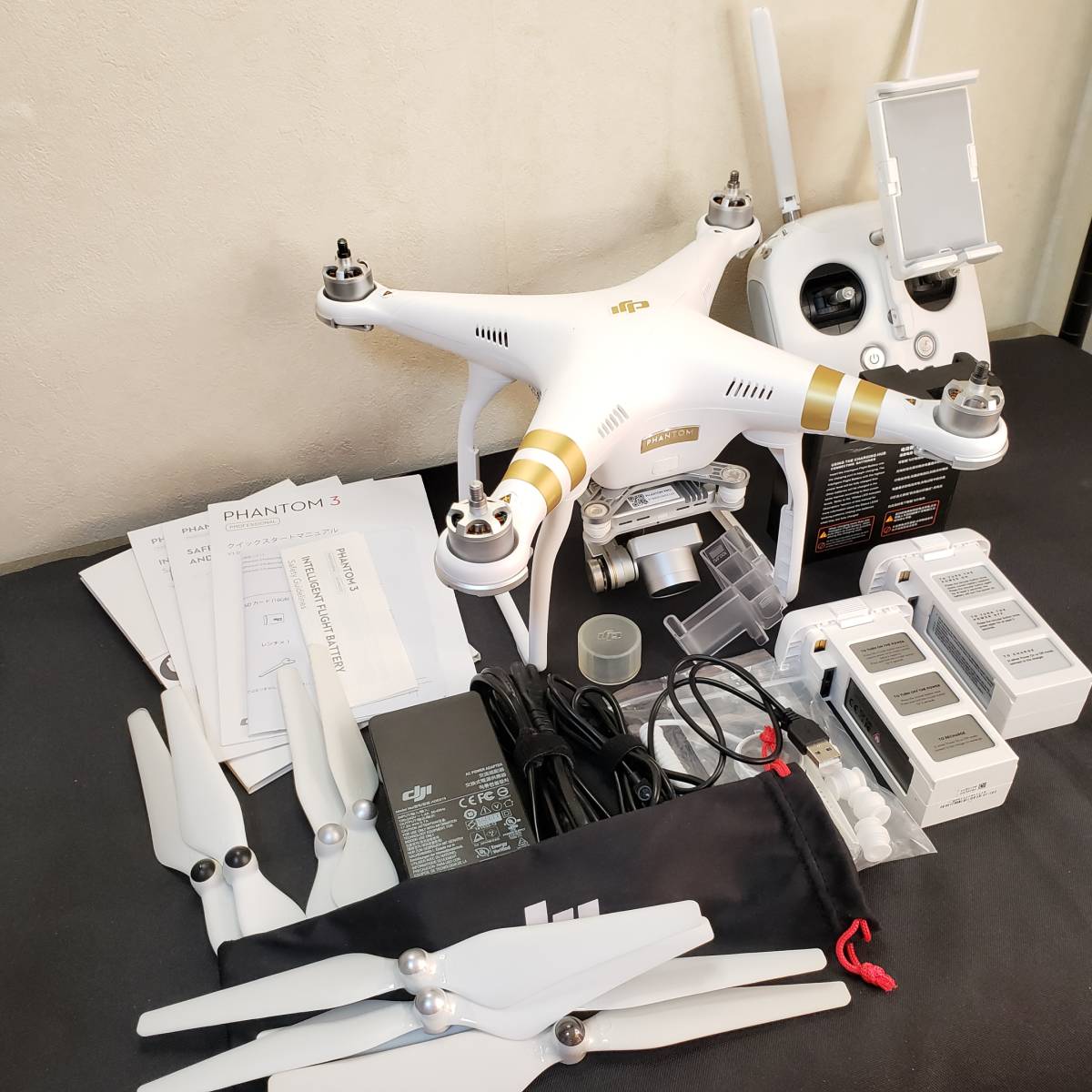送料無料!! 正常動作品 DJI PHANTOM3 PRO 国内正規品 ケース付き