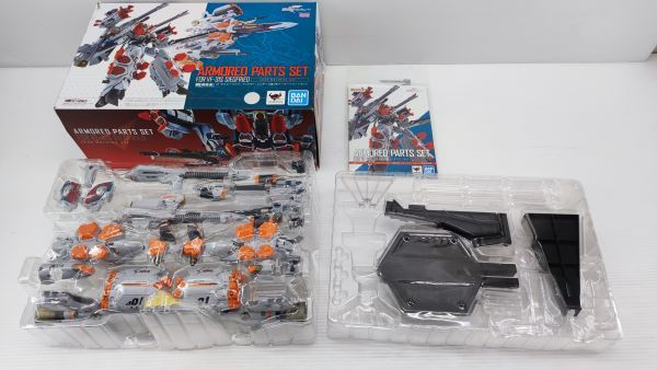 HOT，得価 #66/F640&times;VF-31S ジークフリード アラド メルダース機 用アーマードパーツセット マクロス&Delta; 激情のワルキューレ ジャンク(超時空要塞マクロス)｜売買されたオークション情報、yahooの商 超時空要塞マクロス