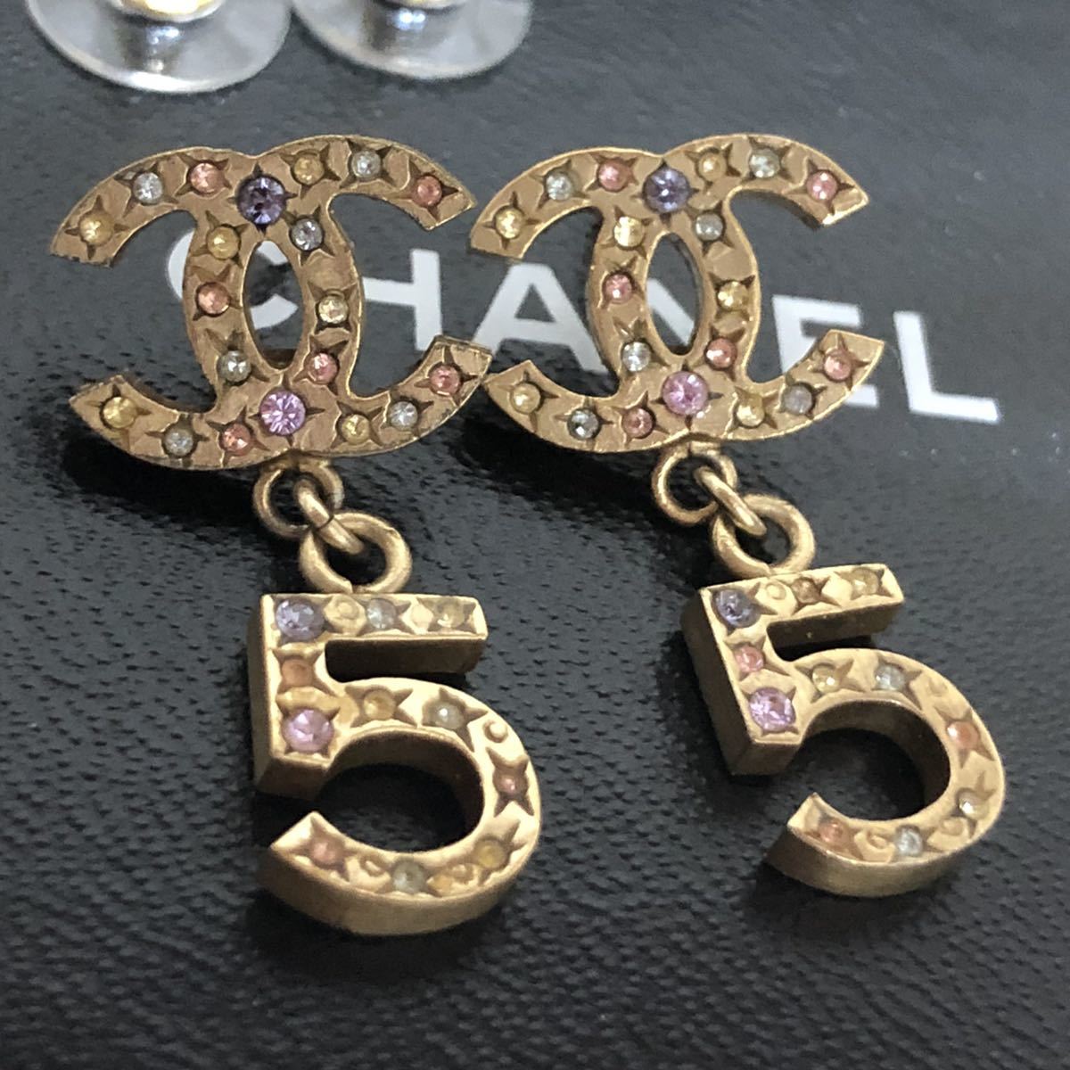 ピアス ココマーク CHANEL シャネル No.5 マルチカラー マルチカラー 