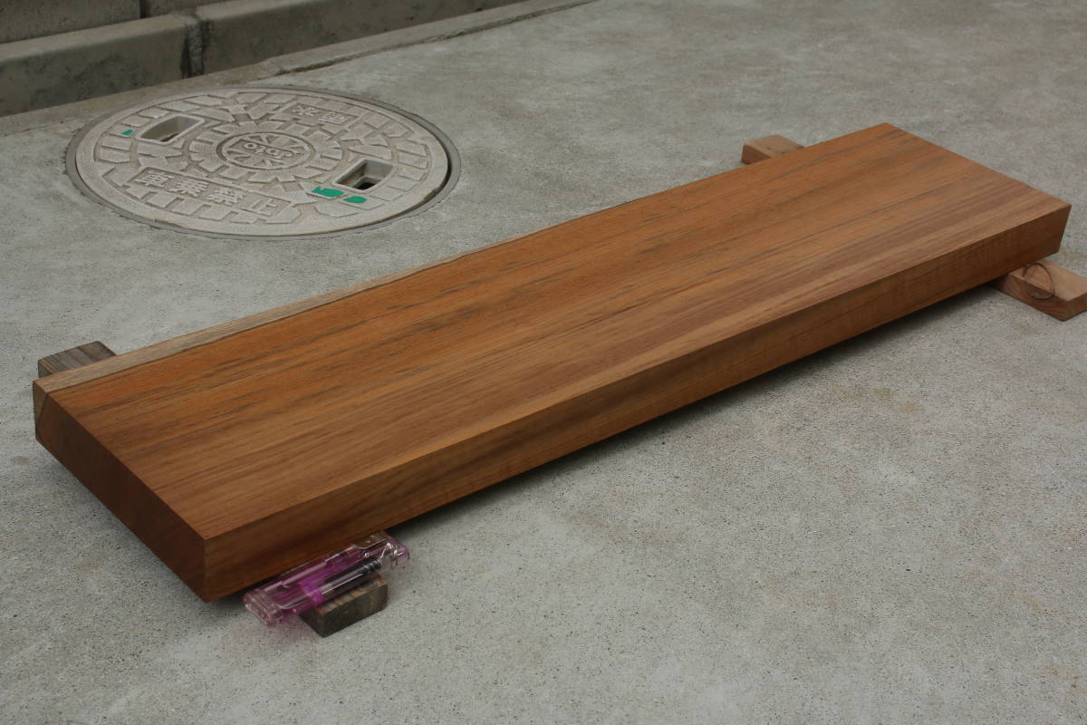【安い，低価】 チーク 無垢材 テーブル 高級材 棚板 世界三大銘木 長さ71.2cm 幅16.8cm 厚み3.8cm(チーク)｜売買されたオークション情報、yahooの商品情報をアーカイブ公開 - オークファン 板、シート