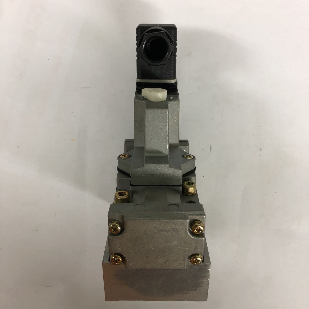 CKD 電磁弁　4F410-10 AC 100V_5