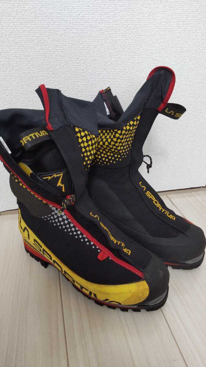 送料無料！！スポルティバG5ガッシャブルム 43.5(EU) G5 EVO
