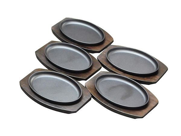 送料a区分 傷あり 5枚セット 業務用 鉄鋳物 ステーキ皿 楕円 27cm 17cm 専用木台付き 鉄板皿 鉄板料理 お好み焼き鉄 5枚セット フライパン 売買されたオークション情報 Yahooの商品情報をアーカイブ公開 オークファン Aucfan Com