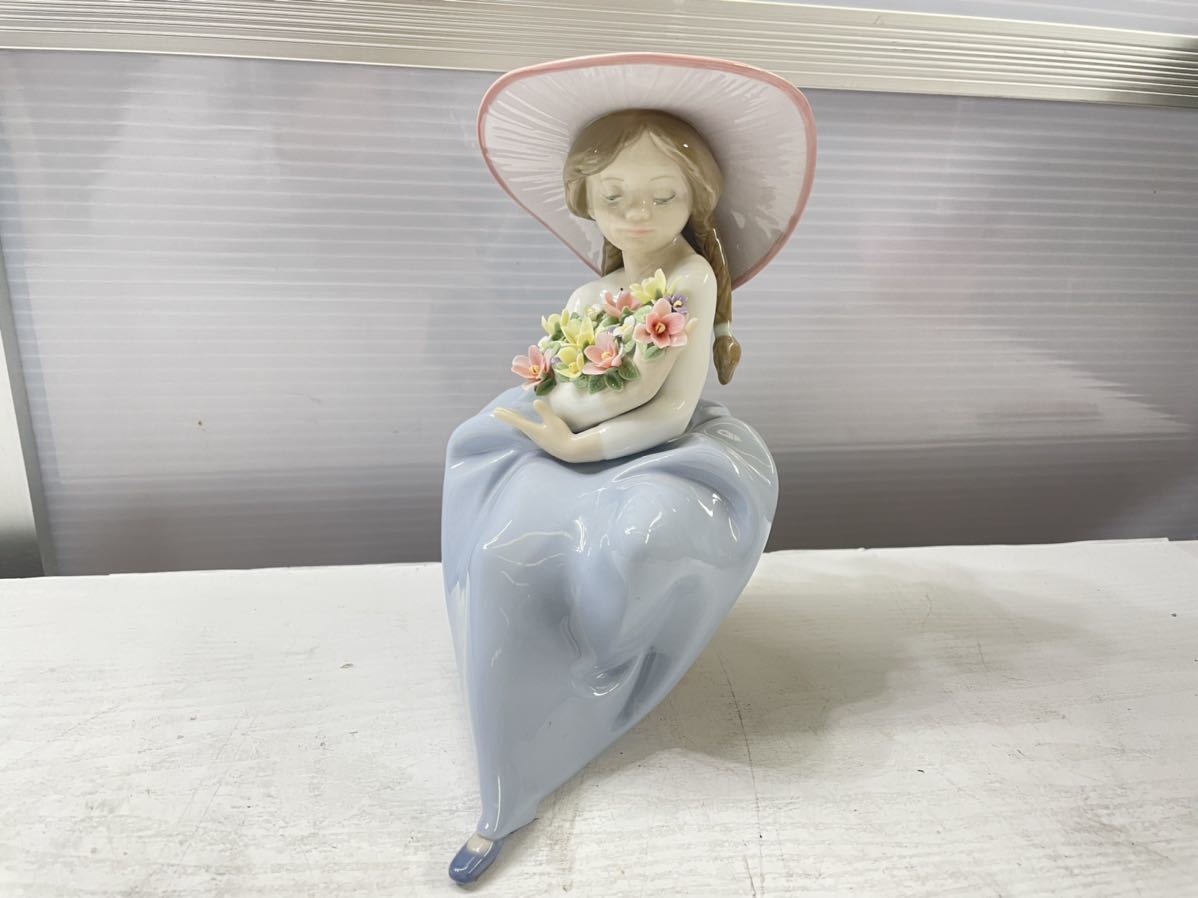 美品リヤドロ LLADRO フィギュリン ロバと少女 花 陶器人形 置物