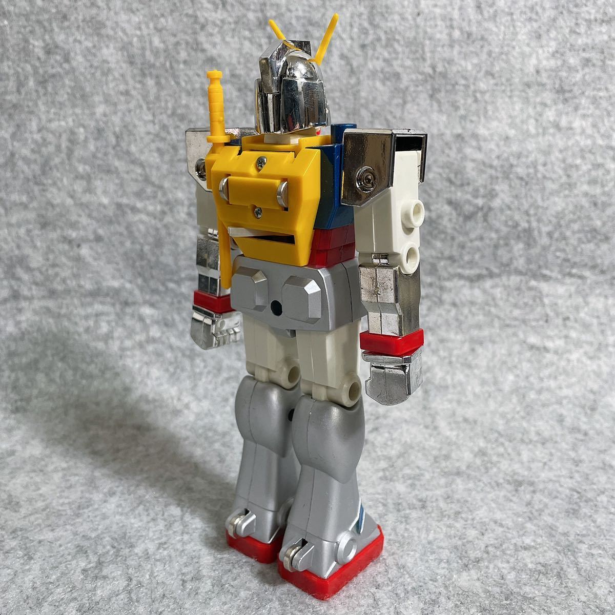 クローバー ダイカスト 機動戦士ガンダム　超合金　フィギュア Yahoo!オークション - ヴィンテージ クローバー ダイカスト ガンダム