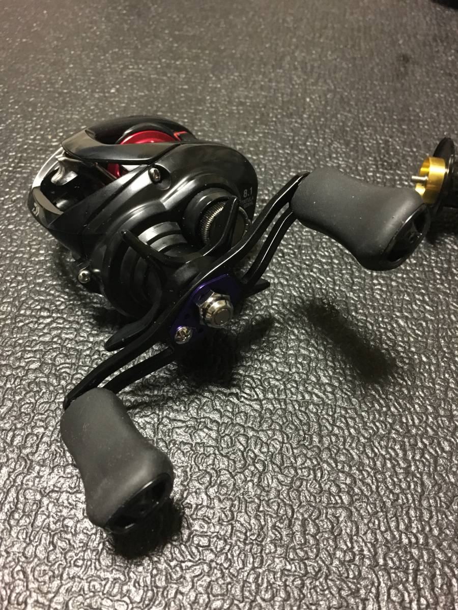 Daiwa ダイワ 19 タトゥーラ Tw 100xhl ８ １ 左ハンドル 浅溝スプール ジャンク ダイワ 売買されたオークション情報 Yahooの商品情報をアーカイブ公開 オークファン Aucfan Com