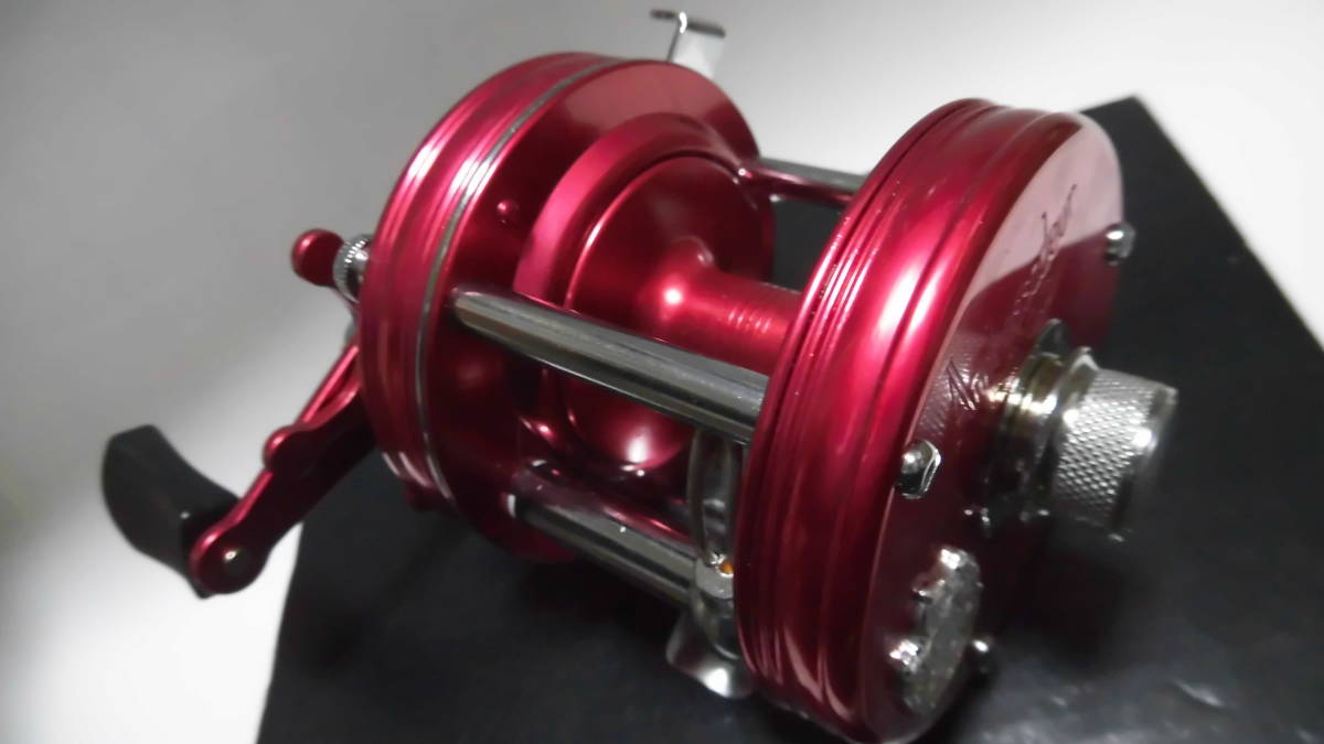 ABU 5000C クラッシック レプリカ RED アブ アンバサダー CLASSIC