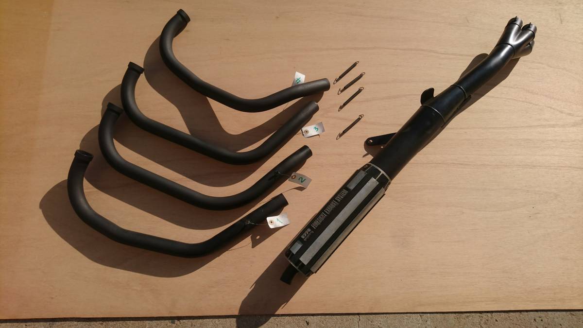 モリワキフォーサイトマフラー GPZ400R 中古品 GPZ400R モリワキ