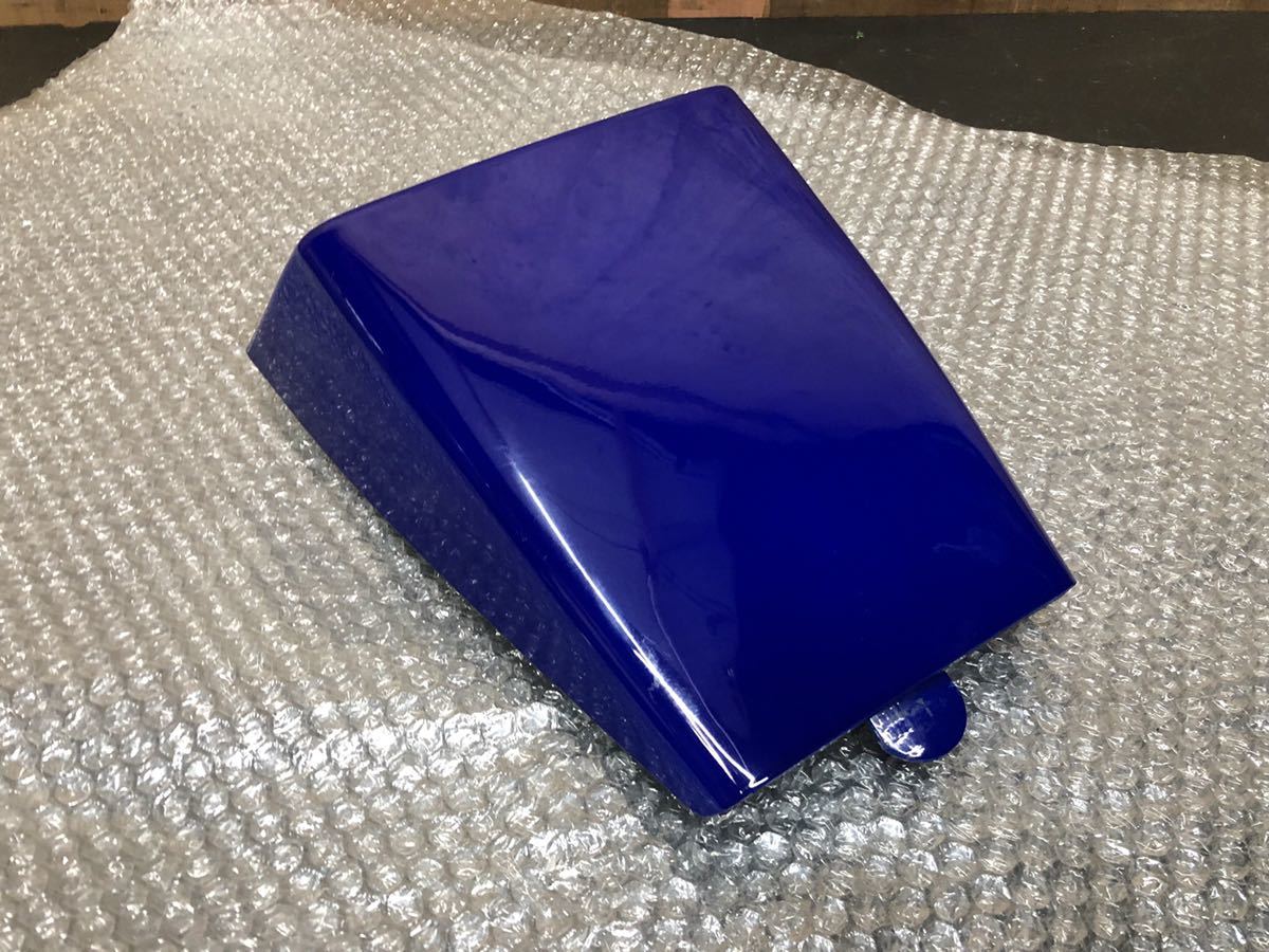 車種不明 シートカウル センターカウル シングルシートカウル? 新品?