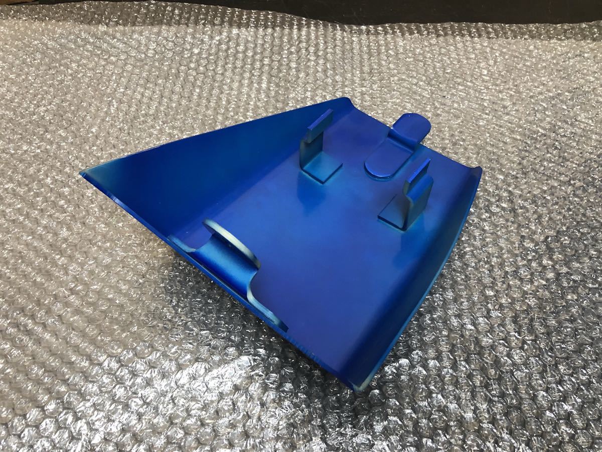 車種不明 シートカウル センターカウル シングルシートカウル? 新品?