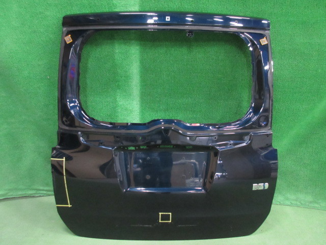 最安値，新作登場 トヨタ VOXY/ヴォクシー NOAH/ノア ZRR80W/ZWR80W 後期 リアゲート/バックドア 純正 スポイラー穴 638816(リア)｜売買されたオークション情報、yahooの商品情報をアーカイブ公開 - オークファン トヨタ用