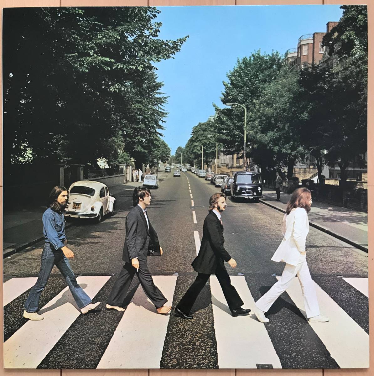 最安値，お得 EU盤 Abbey Road THE BEATLES ビートルズ ジョンレノン ポールマッカートニー ジョージハリソン リンゴスター(ABBEY ROAD)｜売買されたオークション情報、yahooの商品情報をアーカイブ公開 - オークフ B