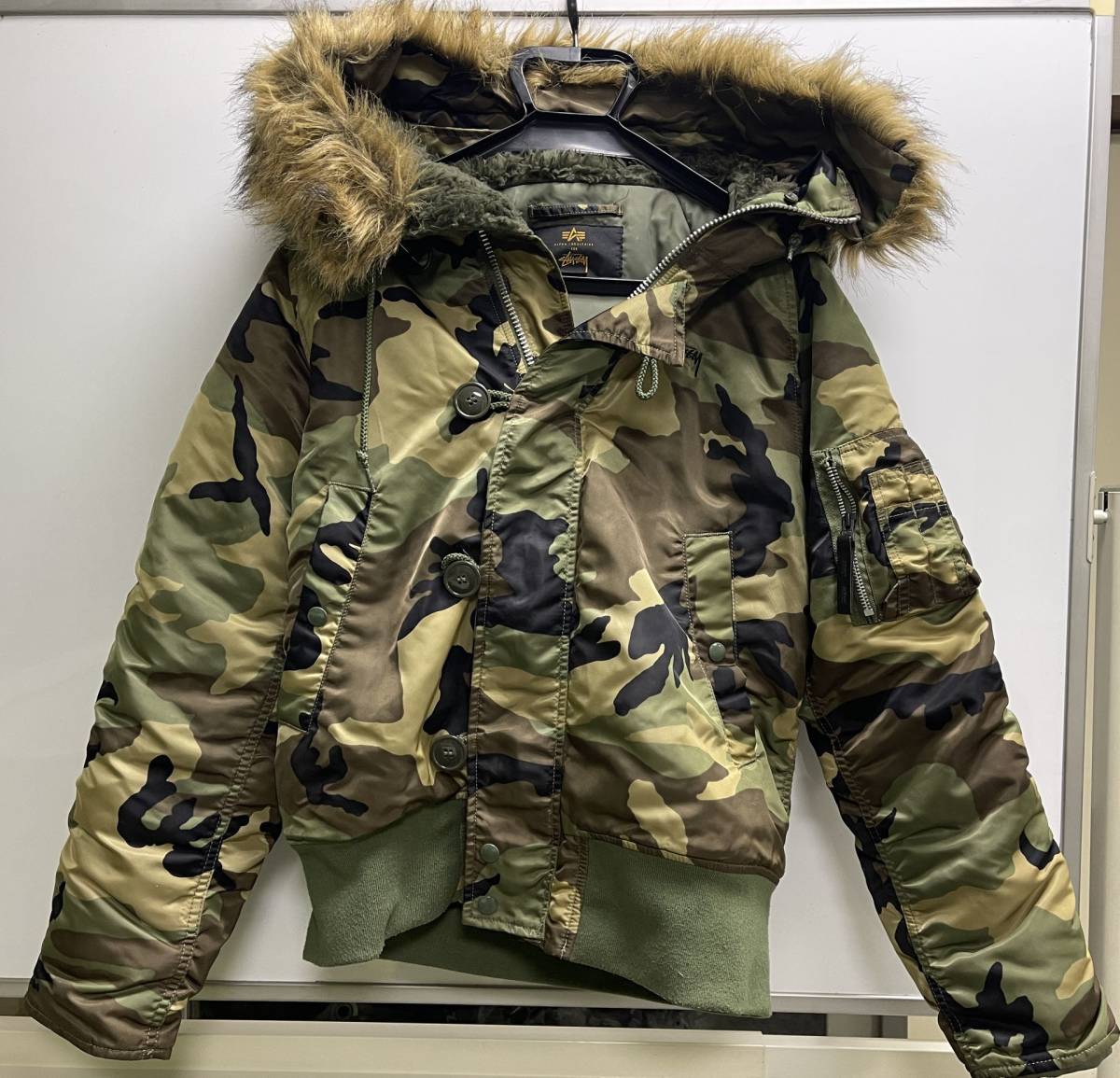 STUSSY × Alpha n-2b フライトジャケット Mサイズ ☆定4.5万 STUSSY x ALPHA n2b ステューシー アルファ フライト