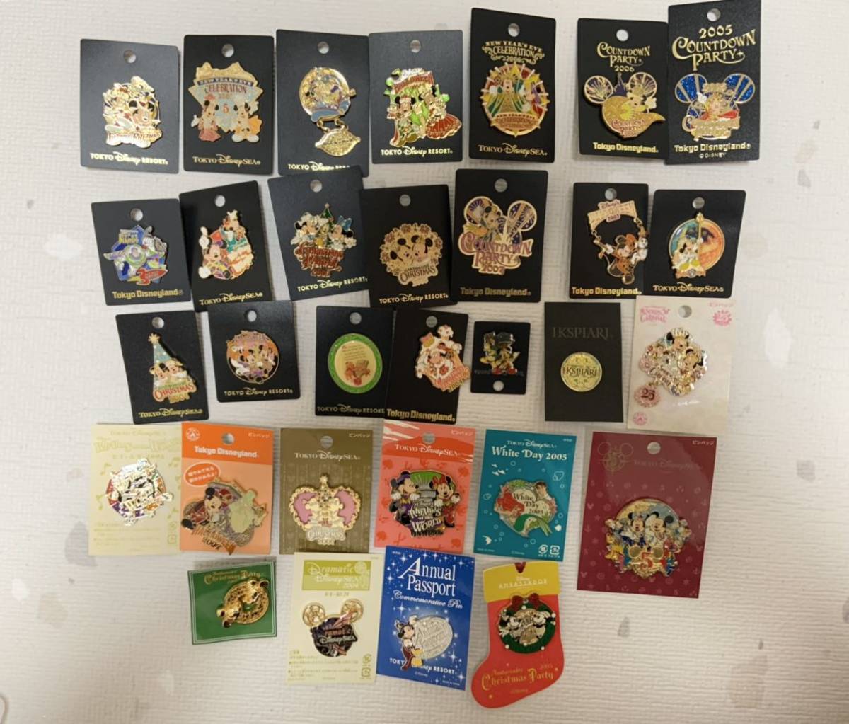 ディズニー ピンバッジ まとめ売り ピンバッチ ピンズ 182個 Disney