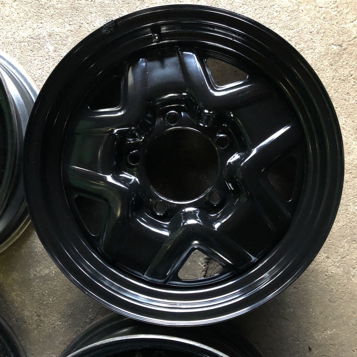 スズキ ジムニー JB64W 純正 スチール ホイール 16 5.5J +22 PCD139.7 