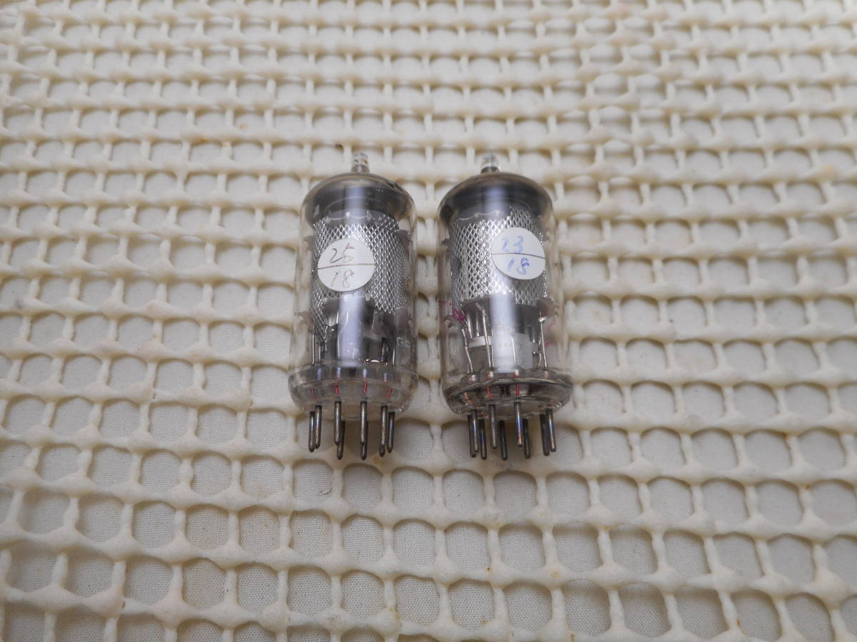 MULLARD EF86 x 2 中古・計測済み 英国ムラード社EF86/6267x2本で新型