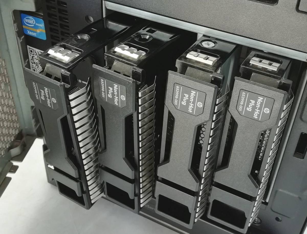 HP ProLiant MicroServer Gen8 Xeon E-1220L V2 2.30GHz メモリ8GB HDD 