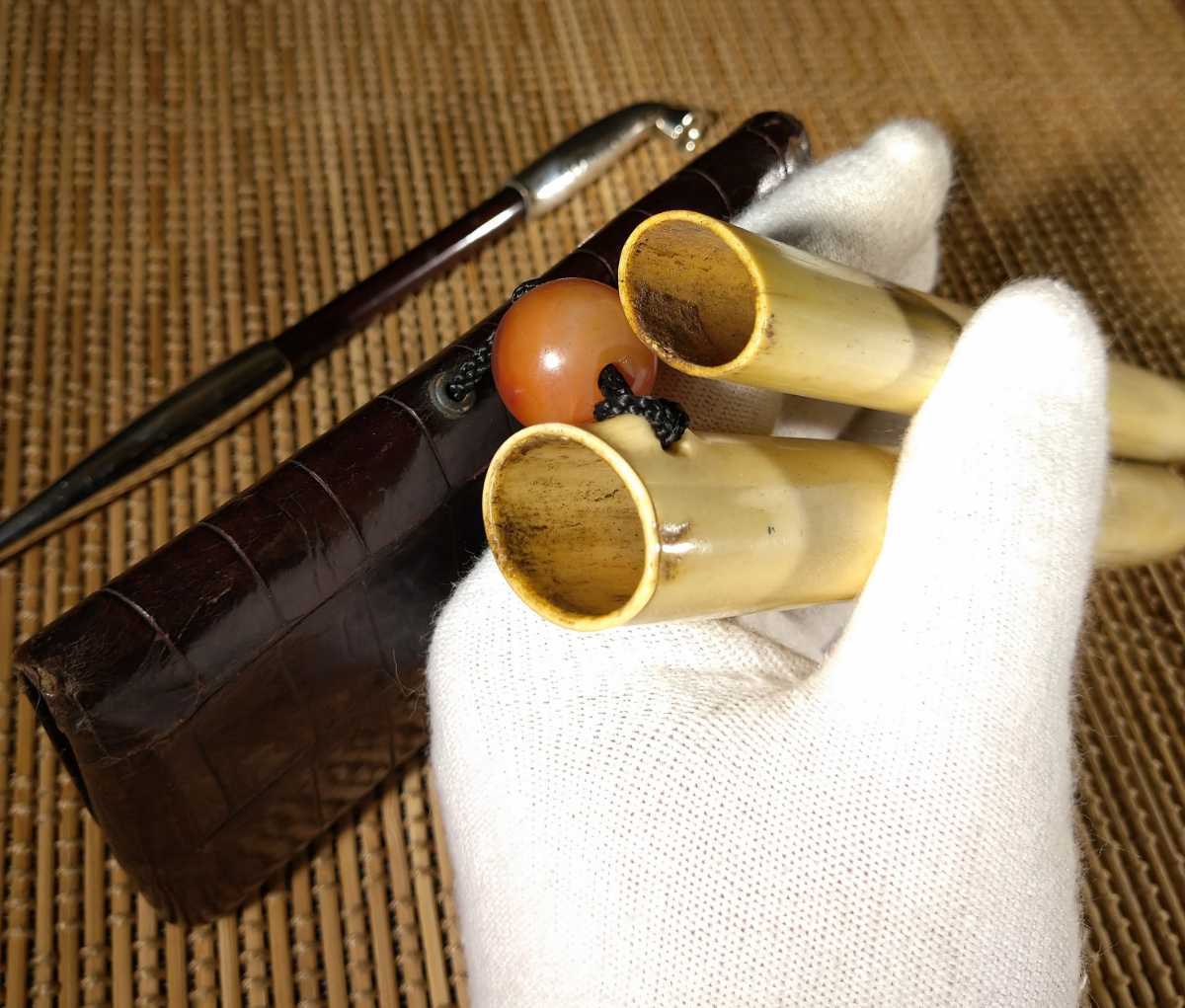 煙草入れ 時代物 提物 竹製 煙管 鹿角 大きめの虎の留具 キセル 喫煙具