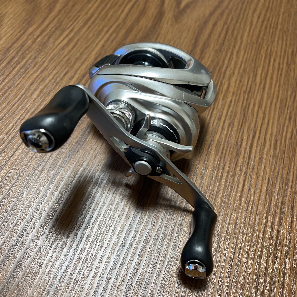 シマノ 16メタニウムMGL XG 右ハンドル 中古品 XG シマノ MGL SHIMANO