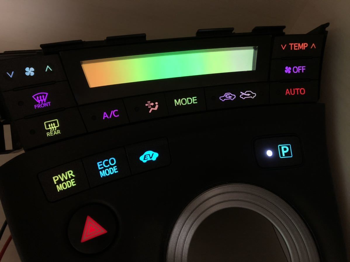 前期 エアコンパネル シフトパネル プリウス ZVW30 LED打ち替え 後期 30プリウス LED打ち エアコン 自動色変化仕様ZVW30 LED打ち替え済み 打ち替え 自動色変化仕様 LED エアコンスイッチパネルLED打ち変え交換品