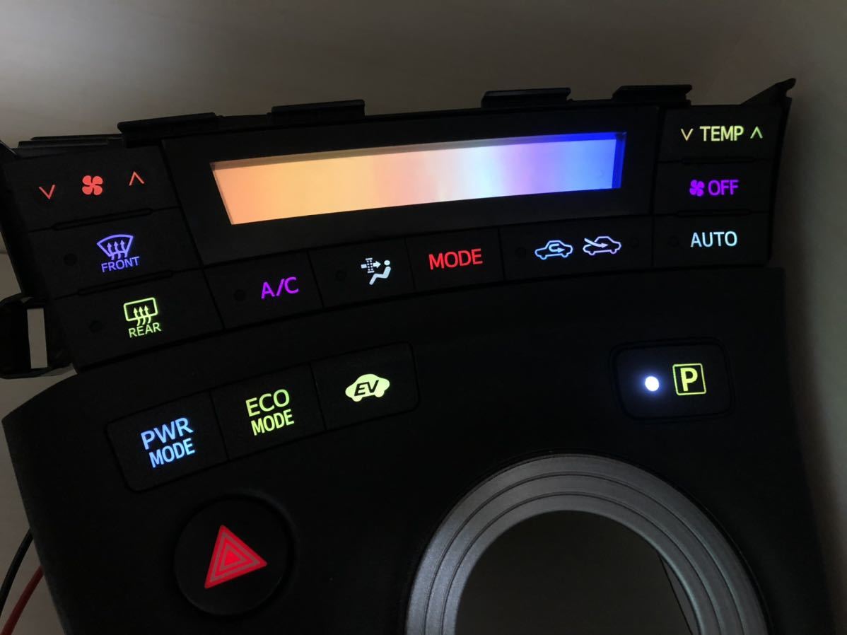 前期 エアコンパネル シフトパネル プリウス ZVW30 LED打ち替え 後期 30プリウス LED打ち エアコン 自動色変化仕様ZVW30 LED打ち替え済み 打ち替え 自動色変化仕様 LED エアコンスイッチパネルLED打ち変え交換品