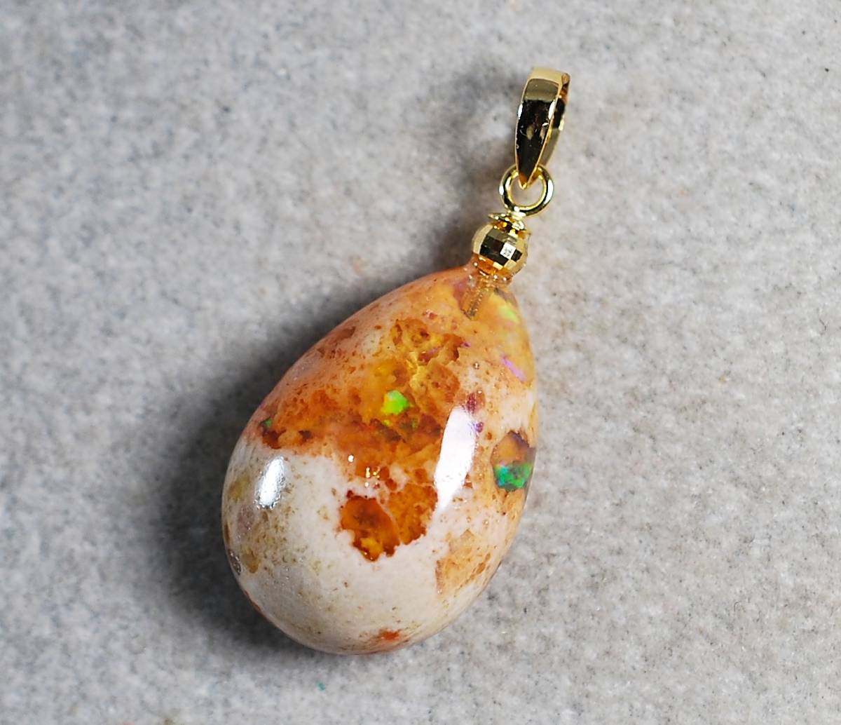 ￥100～K18母岩に宿る神秘的な遊色綺麗!天然カンテラオパール8.065ct17.5×12.0㍉全長26.3㍉P
