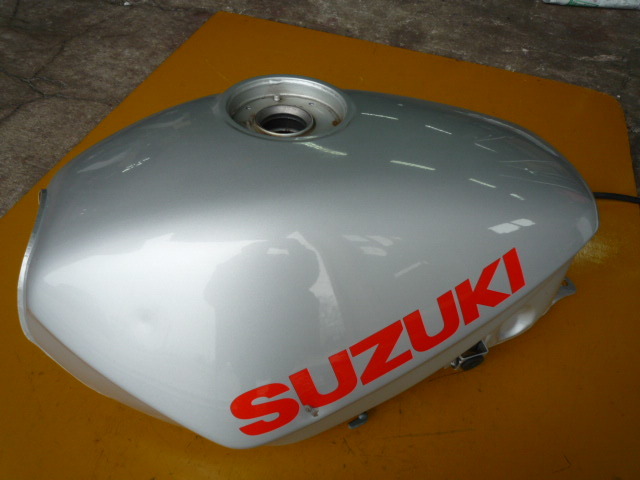 スズキ カタナ GSX400S 燃料タンク フューエルコック 1997年