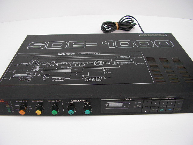 楽器・機材 Roland SDE-1000 デジタルディレイ