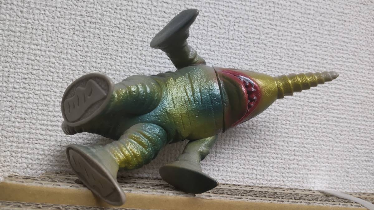 希少バグンマーミットソフビ