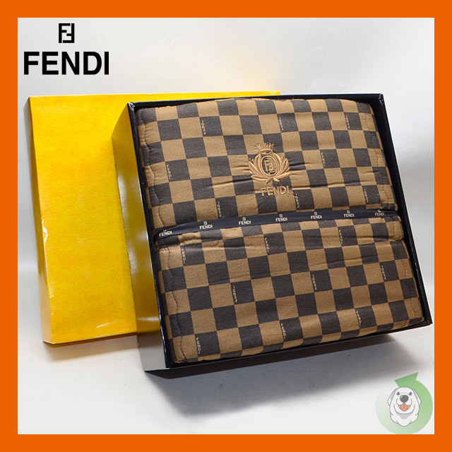 FENDI フェンディ 布団 寝具 FENDI（布団）のフリマアイテム一覧 公式