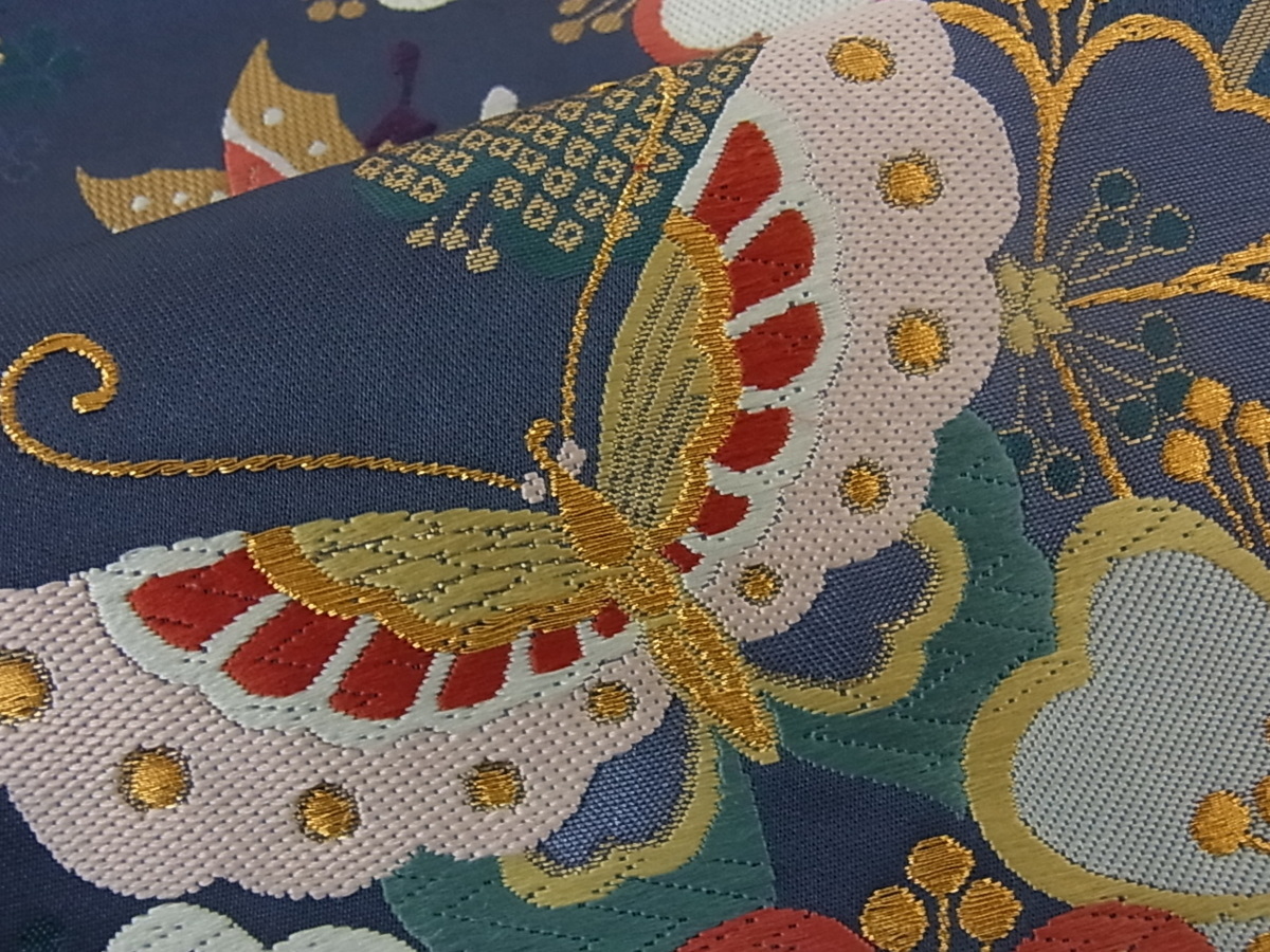 着物屋こころ□西陣 とみや織物謹製 全通柄袋帯 優都里 桜舞蝶文 金糸