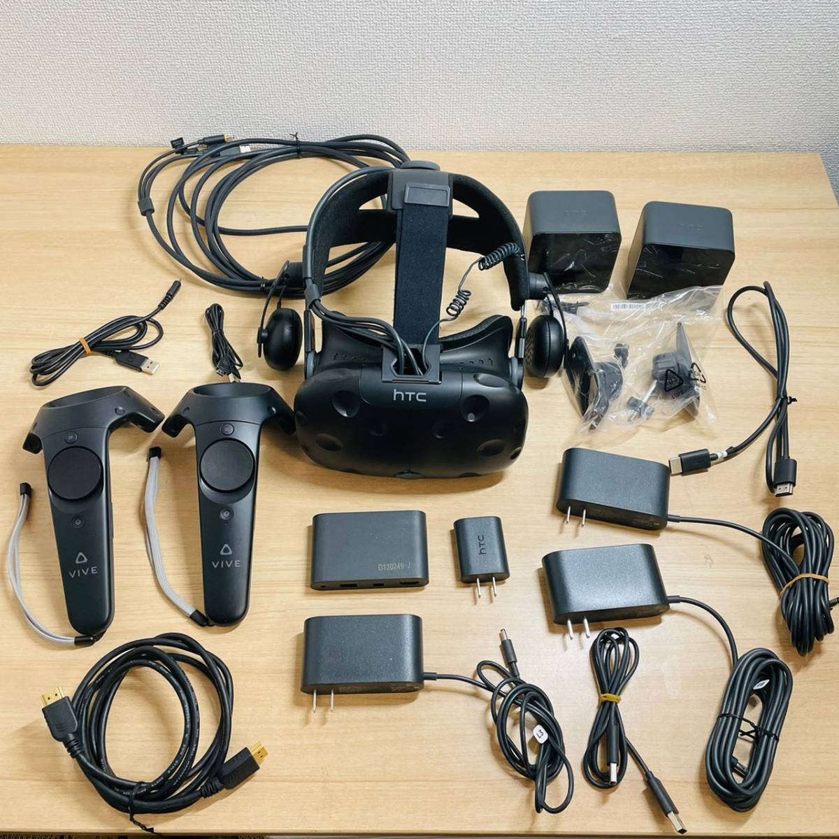 VIVE HTC HMD Pro | VRゴーグル コントローラ付 PRO Vive VRヘッド 
